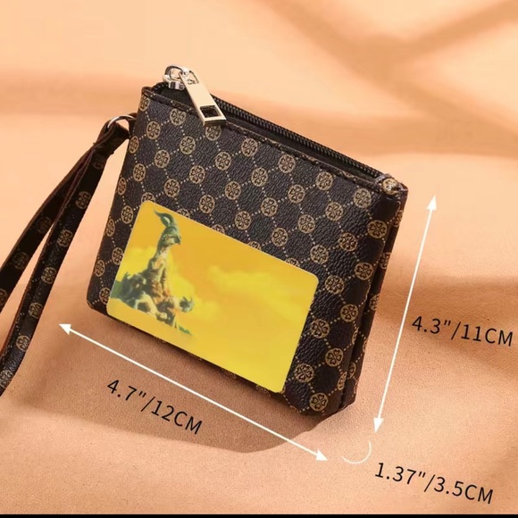 Purse - Picture 5 of 5